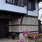 Holiday home под старата липа *